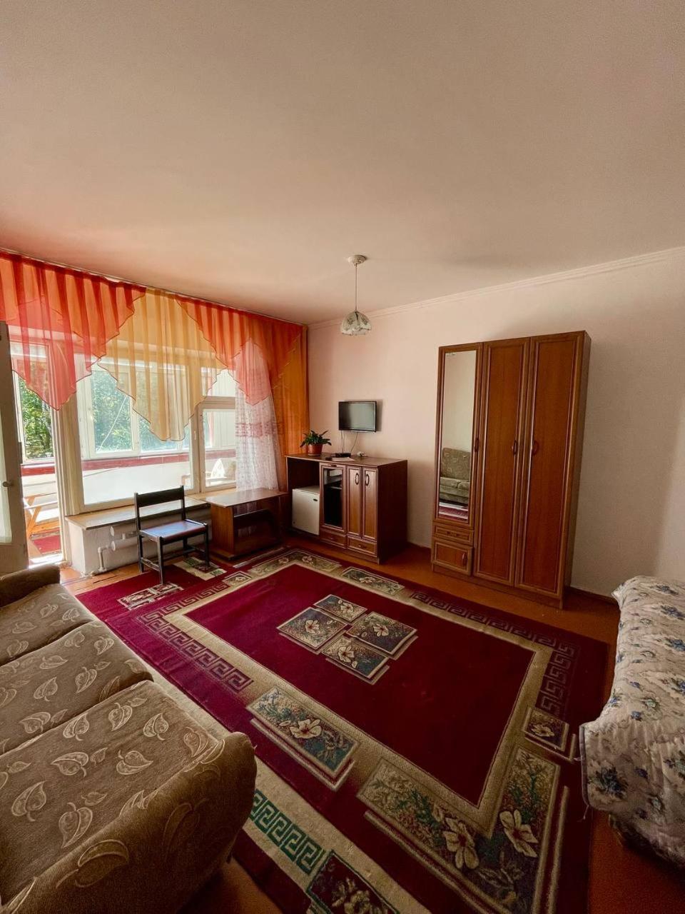 Otel Issyk-Kul-Karakol Exterior foto