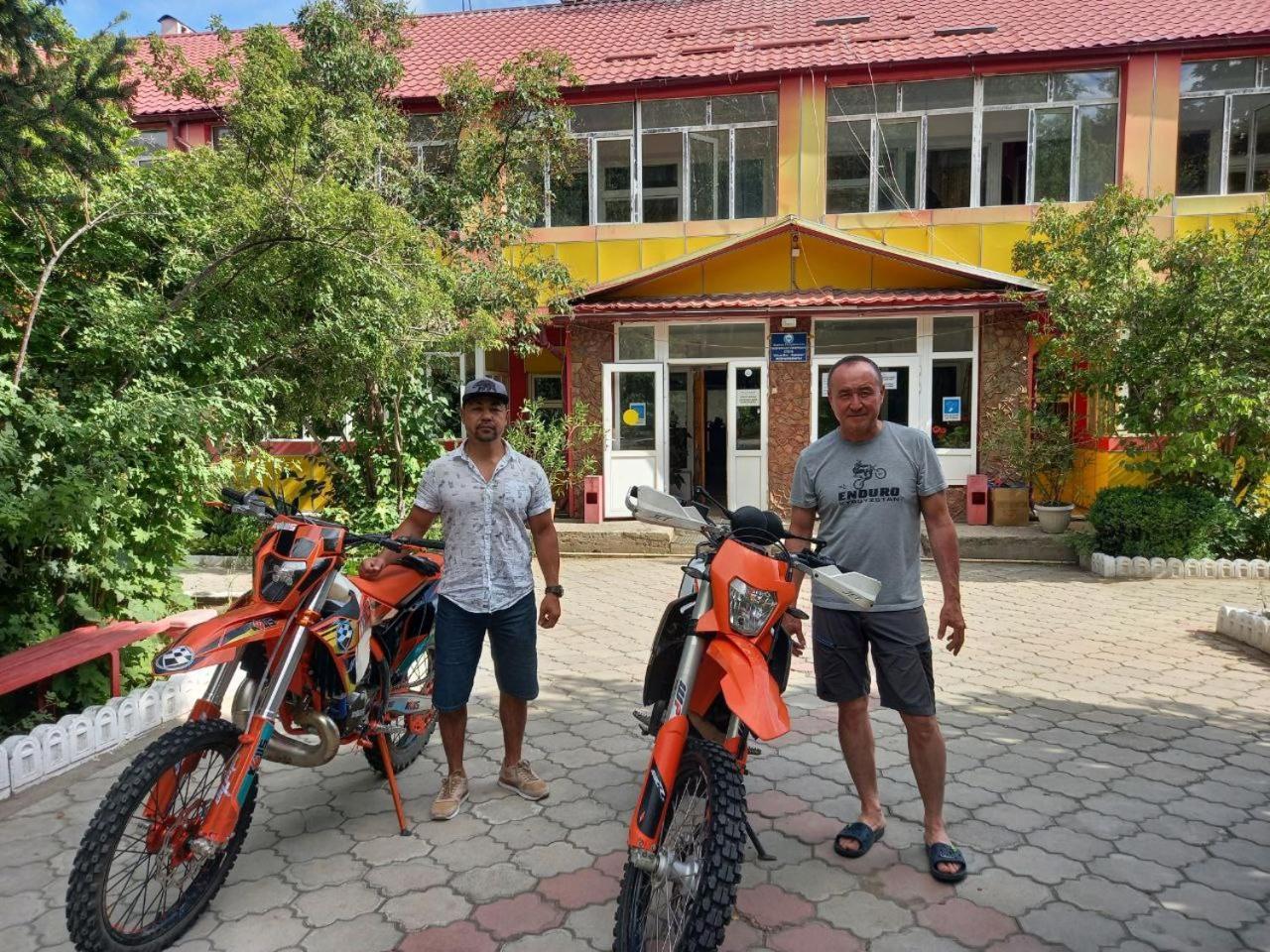 Otel Issyk-Kul-Karakol Exterior foto
